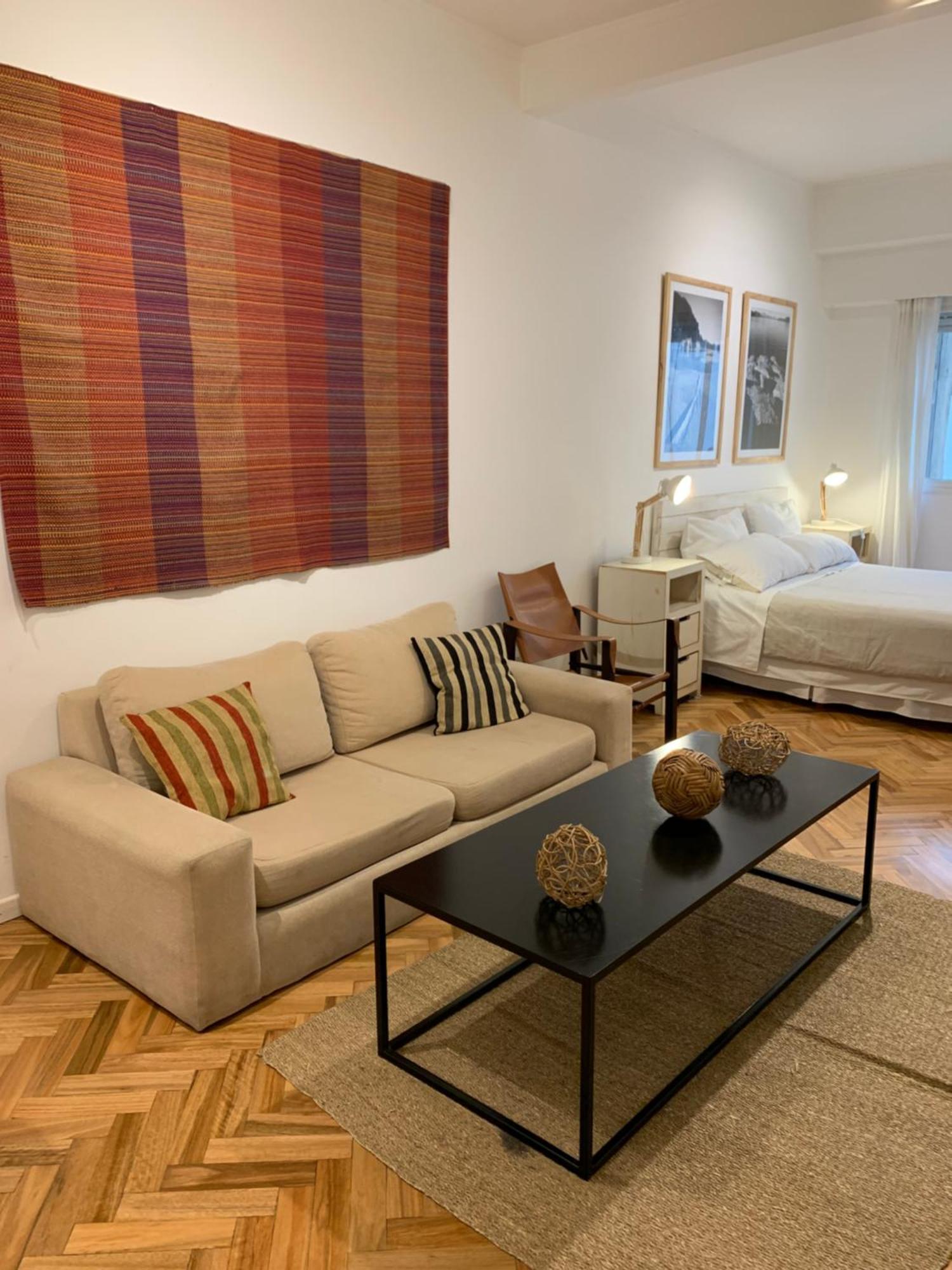 And Cozy In Retiro - *